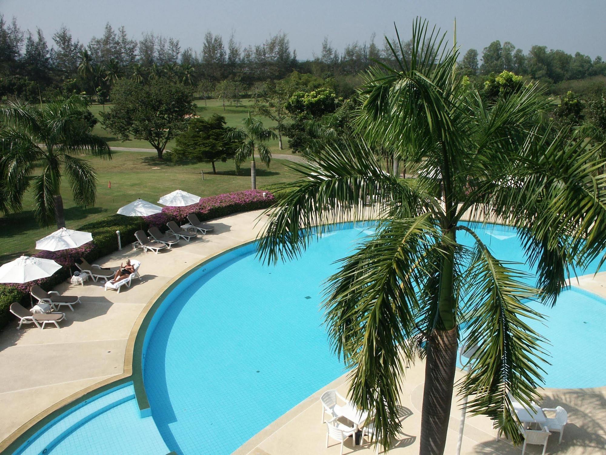 The Royal Chiang Mai Golf Resort Ban Mai  Bagian luar foto